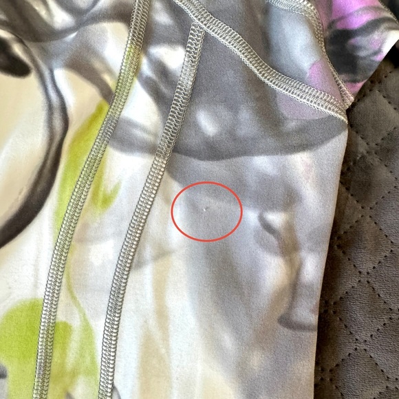 Lululemon Define Jacket Nulu, Throwback Print, Pre-Owned, Size 14 Women's Multi - Picture 8 of 8